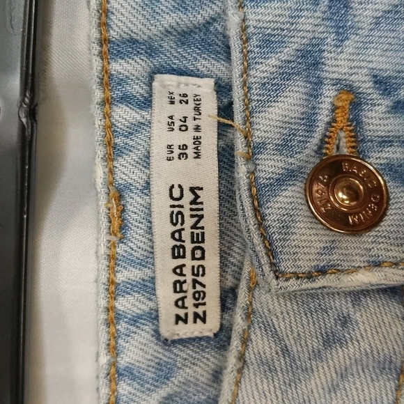 Zara light wash frayed tassel hem ankle cropped jeans - Picture 5 of 8